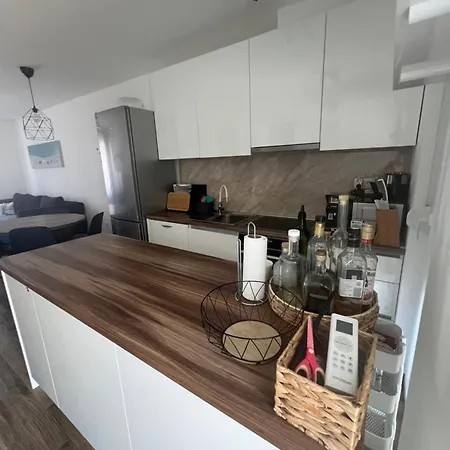 Apartman With Private Pool Trogir